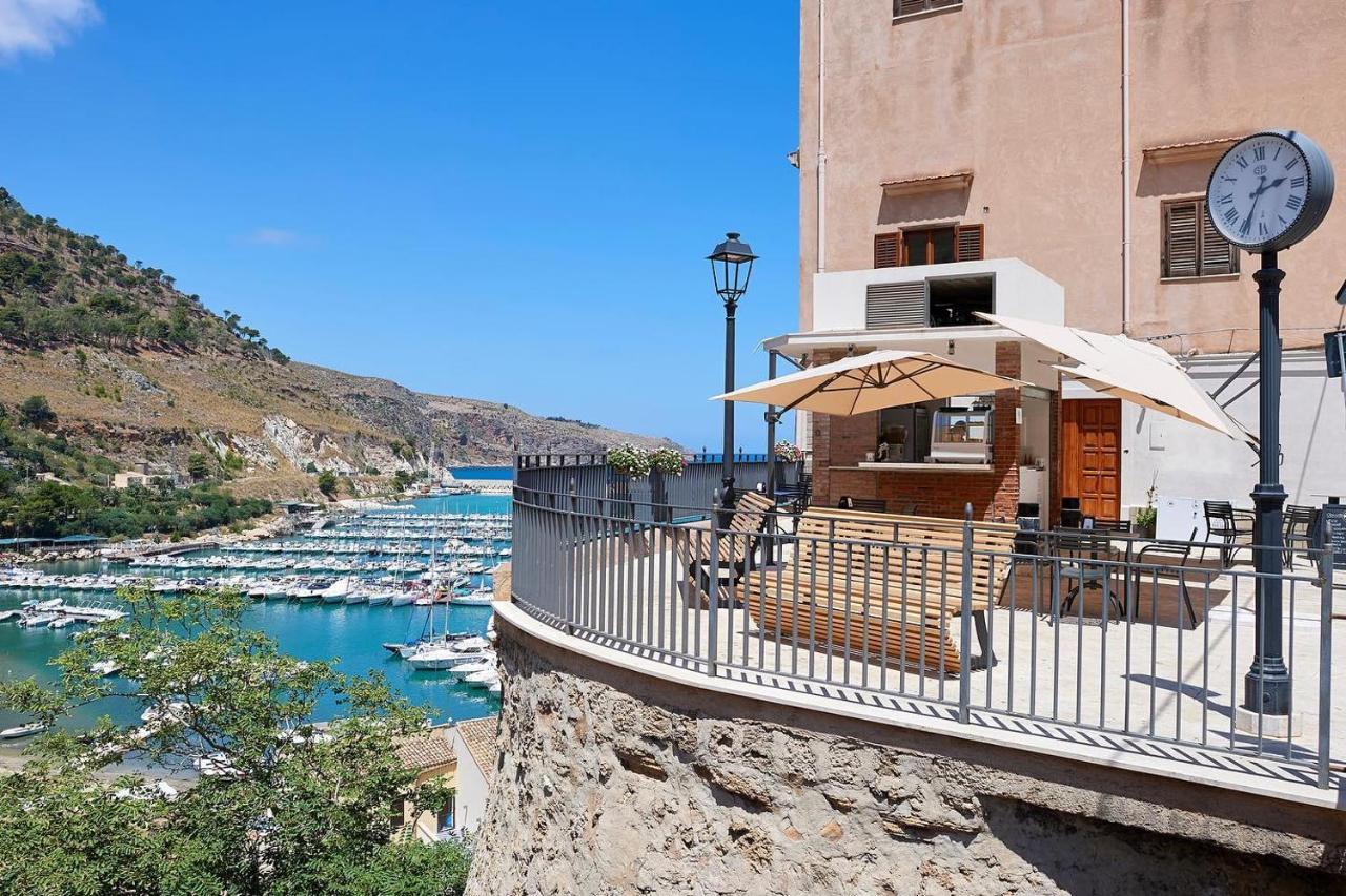 Suite Altamarea "Sea View Studios" 卡斯泰拉马莱 外观 照片