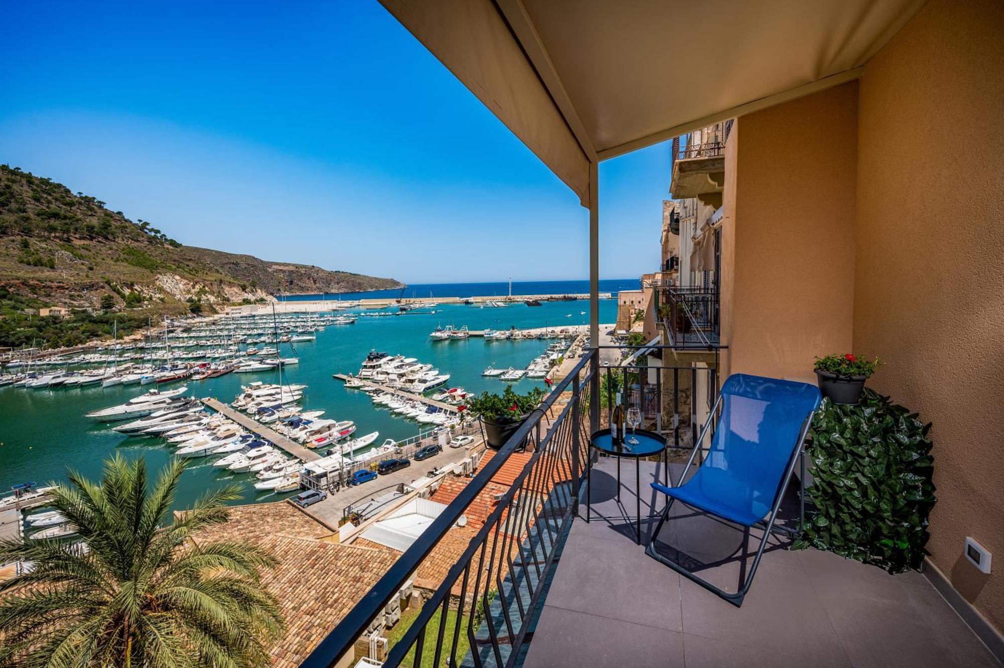 Suite Altamarea "Sea View Studios" 卡斯泰拉马莱 外观 照片